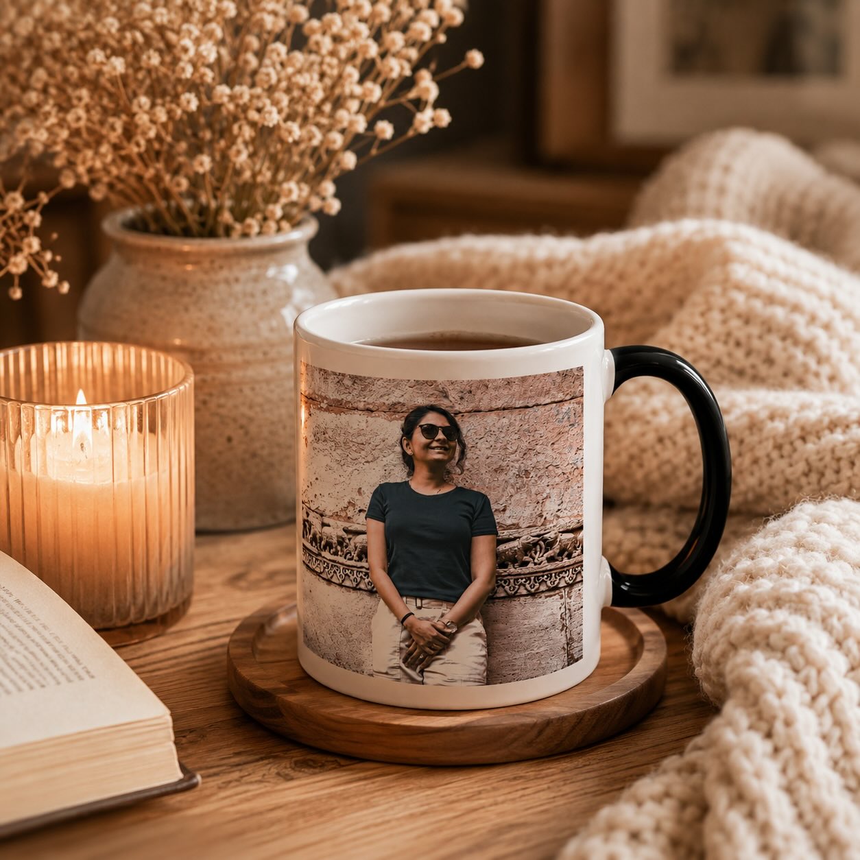 Best Mum colour-changing mug shown with a personalized custom photo of a smiling child printed on the ceramic